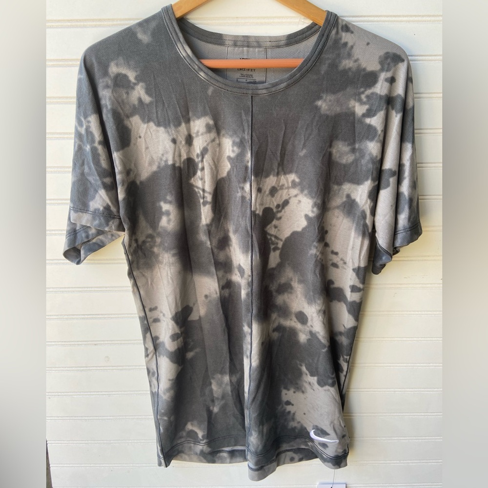 Nike Yoga Training Dri-Fit Tye Dye Tall Shirt NWT Sz:S-Tall